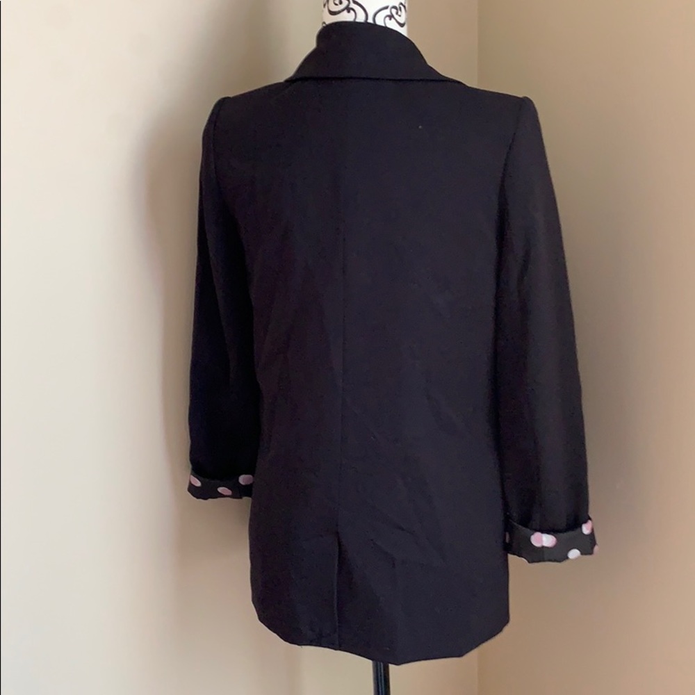 Blazer - Picture 2 of 2
